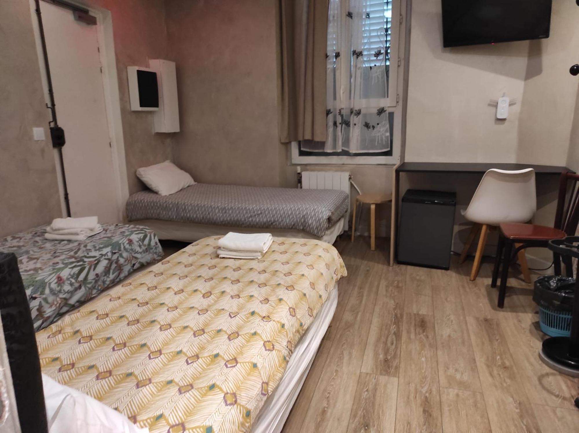 Hotel Clermont Montmartre Paris Exteriör bild